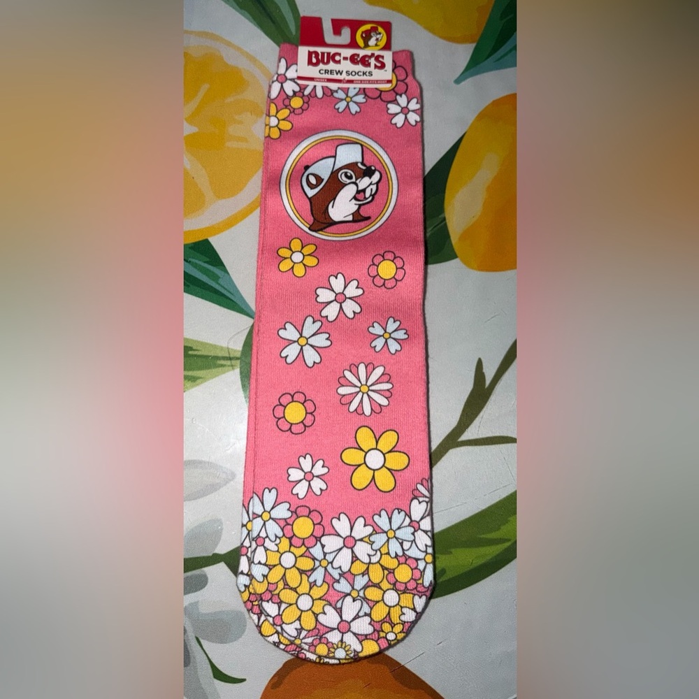 Buc-ee's Pink Floral Crew Socks Daisy